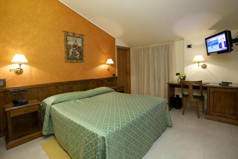 Campiglione Hotel Ассизи Экстерьер фото